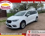 Image #1 of 2023 Chrysler Pacifica Touring L